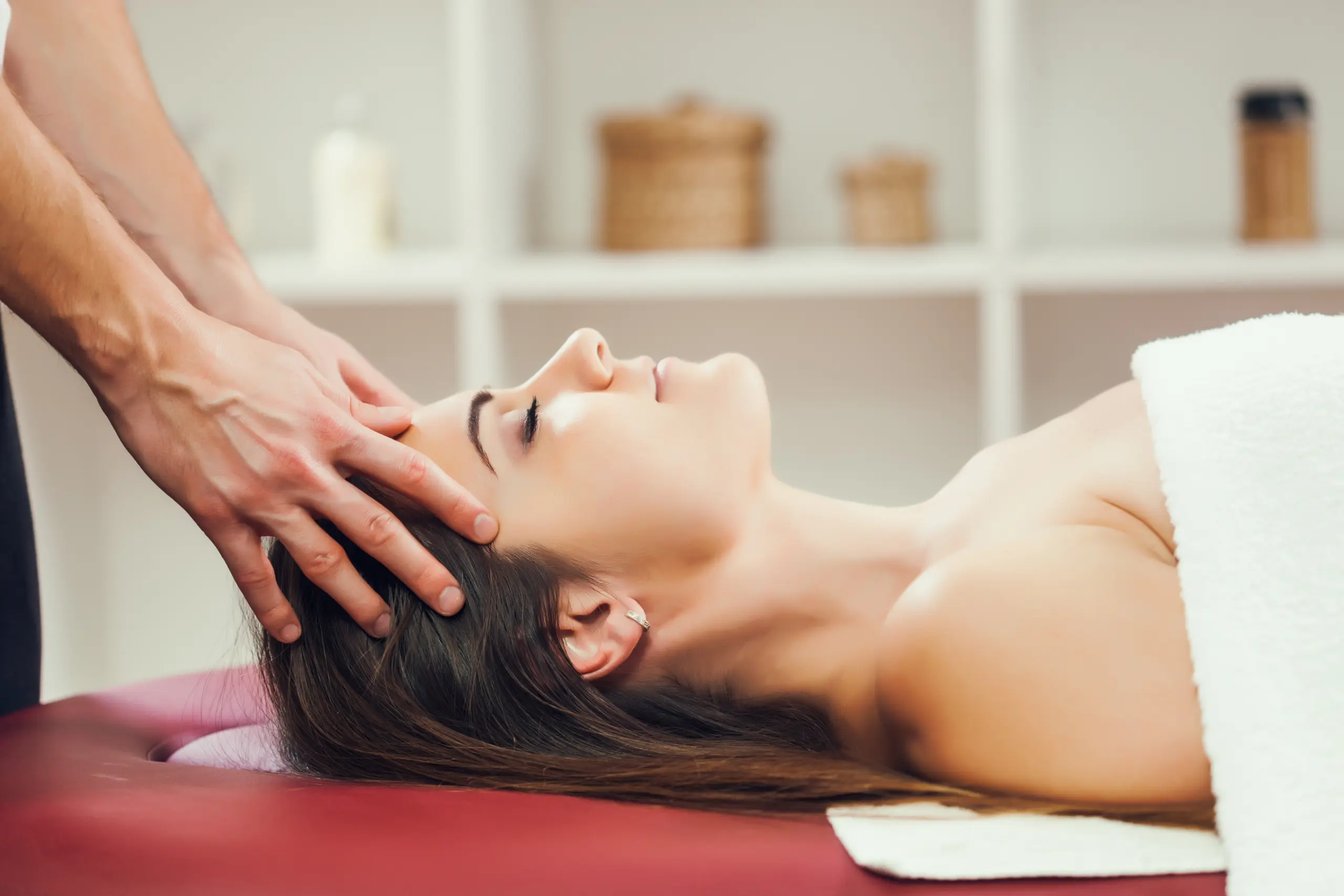 Woman getting massage CWNY3FH